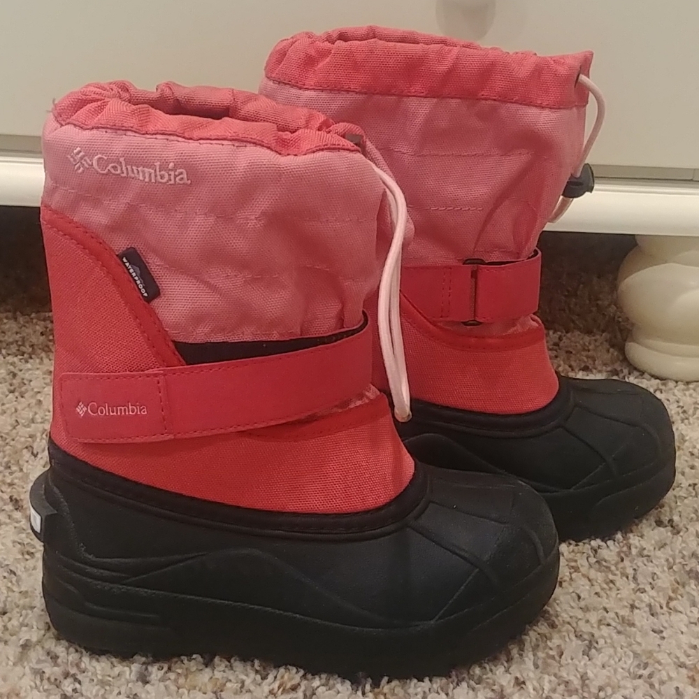 Girls Columbia snow boots